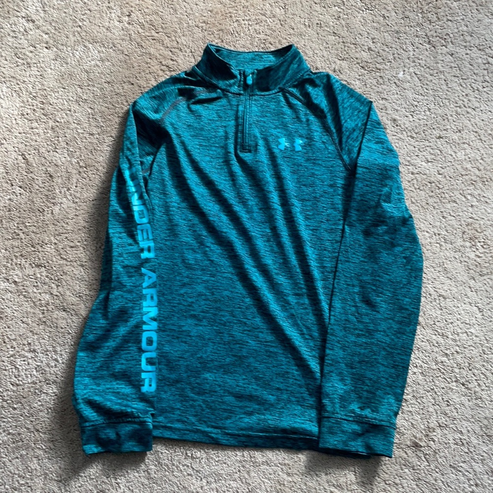 Boy Undrr Armour Youth XL pullover